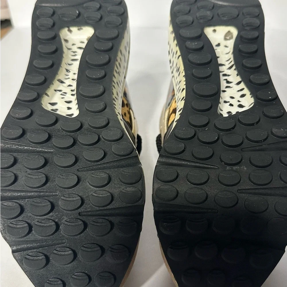Leopard Print Sneakers with Black Laces steve madden size 7.5 pre owned